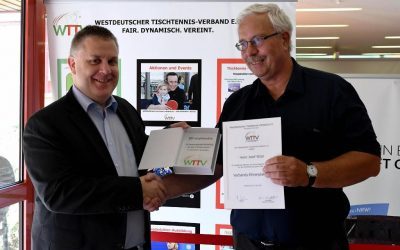 EHRENPLAKETTE FÜR HEINZ-JOSEF WÜST