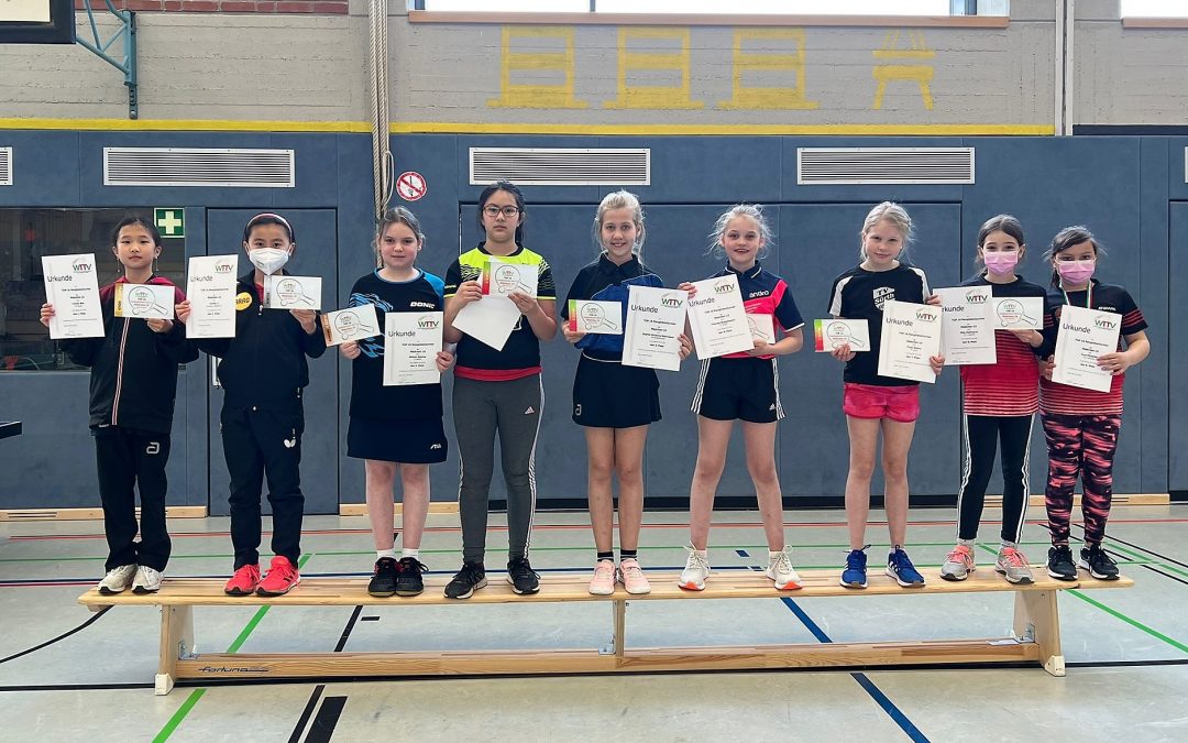 LINYUN UND DORIAN SIEGEN