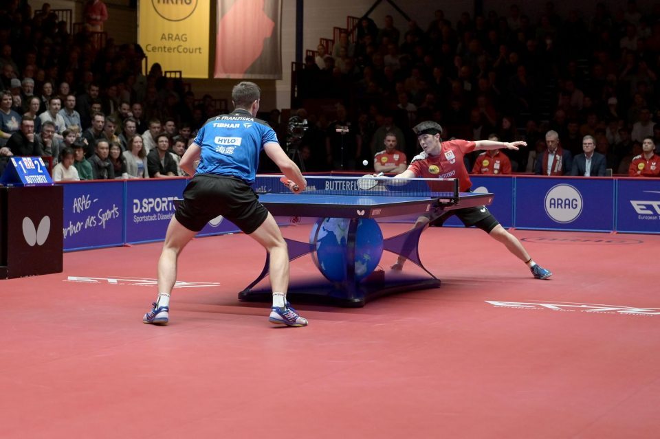TTCL Finale Rückspiel Borussia Düsseldorf - 1. FC Saarbrücken TT am 03.04.2023 im ARAG CenterCourt in Düsseldorf 

Patrick Franziska ( Saarbrücken ), links und Dang Qiu ( Düsseldorf )
Foto: Revierfoto