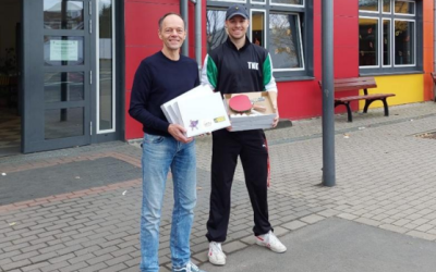 JEDEM KIND EINEN SCHLÄGER