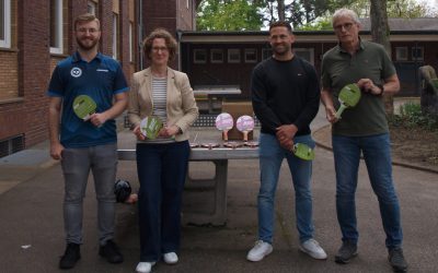 ANDRO-MATERIALPAKET ÜBERGEBEN