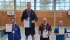 Erwachsenen D Einzel (v.l.n.r.): Alexander Szymanski, Jeremias Rensing (beide BTG), Marco Schütte (CVJM Heepen), Linus Faist (BTG)